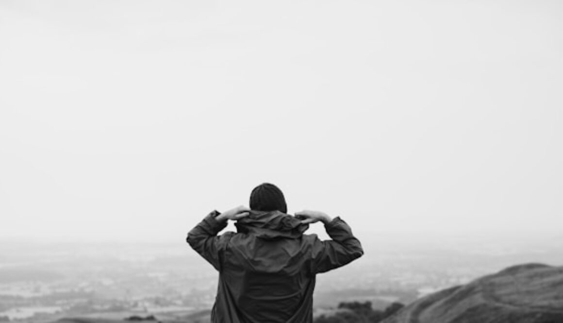 curated-lifestyle-pQBmJ3XN3jY-unsplash